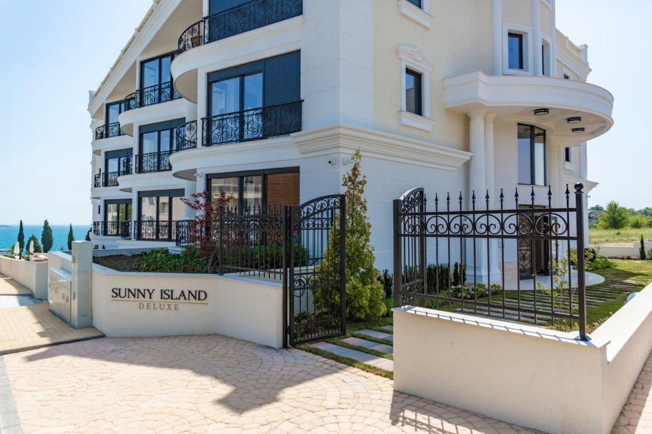 July'S Island Deluxe Apartamento Chernomorets Exterior foto